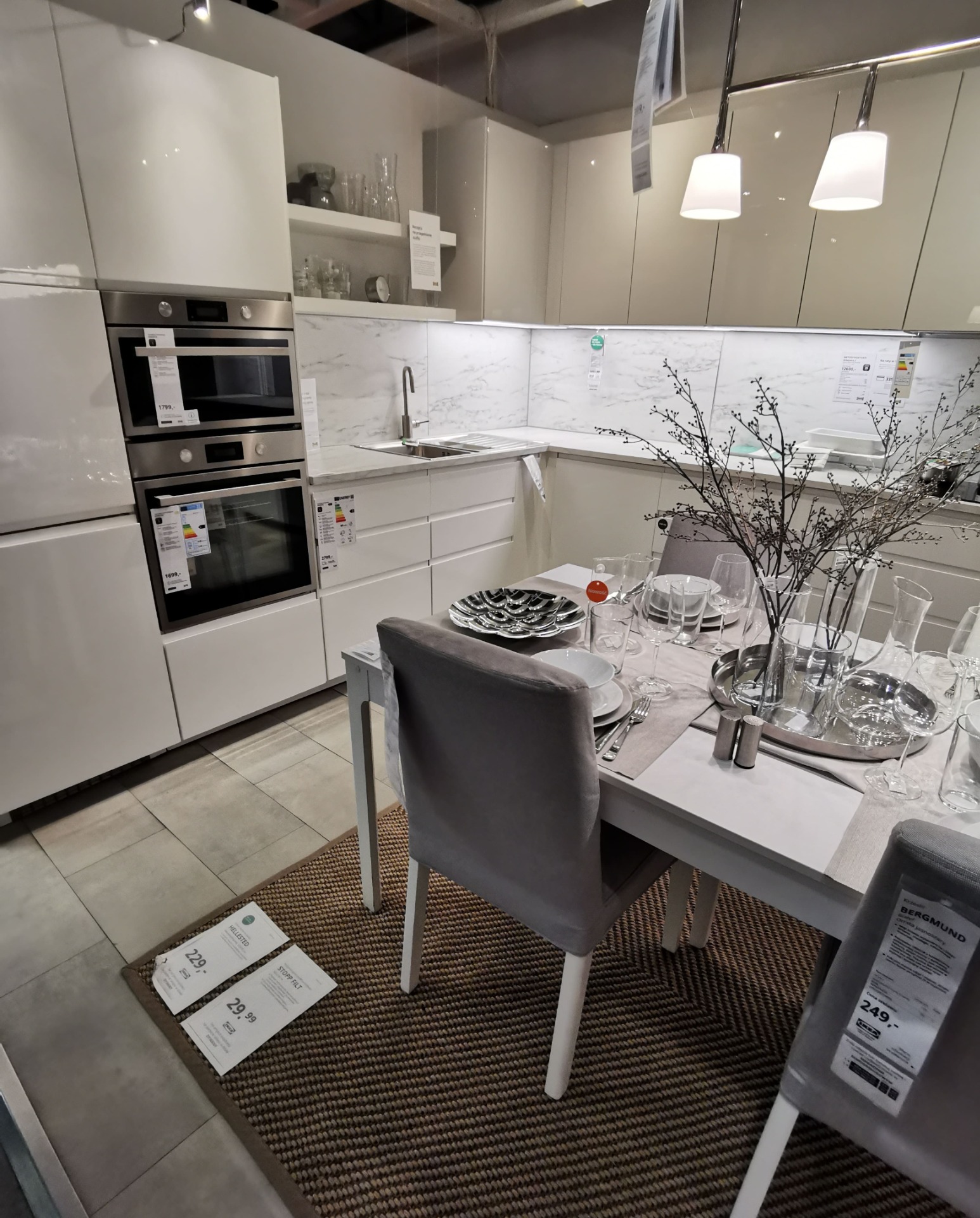 The Modern and Sleek Design of VOXTORP Kitchen